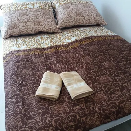 Luxury In Heart Of With Parking * وارسو